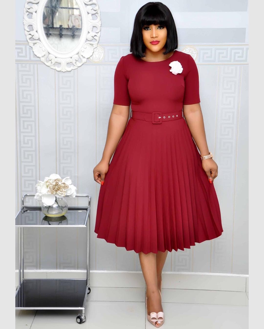 Robe de maternité grande taille à col rond et plis pour femme